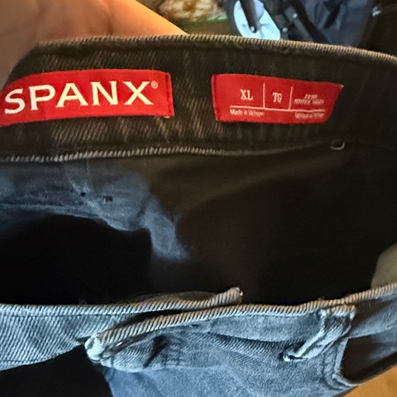 SPANX Black Straight Leg Jeans for Women - Picture 2 of 3